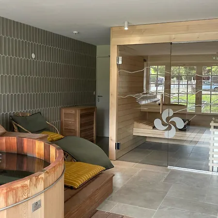 Mendionde Hotell 3*