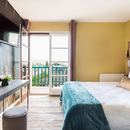 Mendionde Отель Сен-Пе-сюр-Нивель