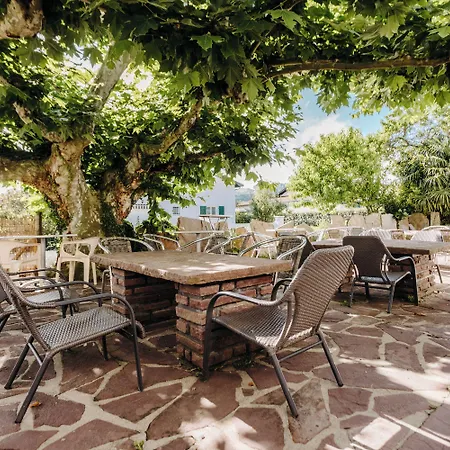 Mendionde Hotell