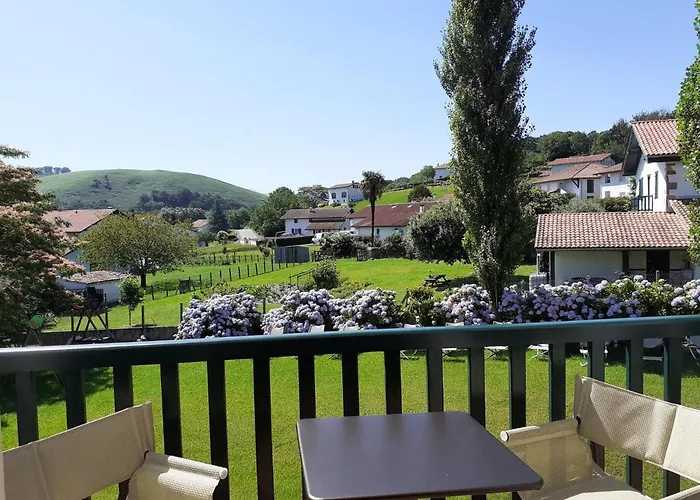 Mendionde Hotel Saint-Pée-sur-Nivelle